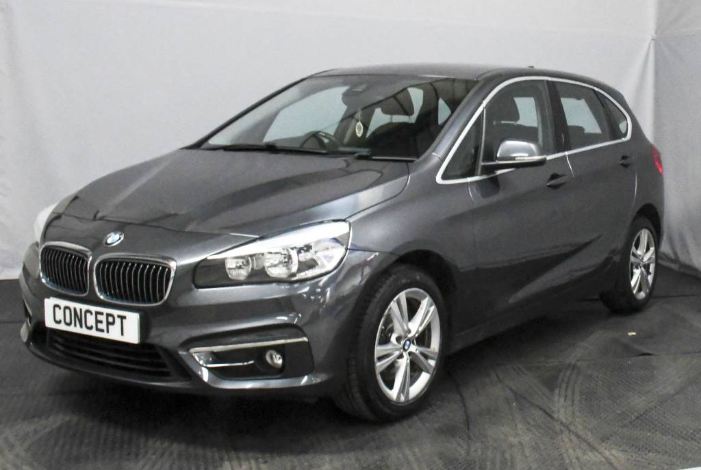 BMW 2 SERIES DIESEL ACTIVE TOU 220D XDRIVE LUXURY 5DR [NAV] STEP