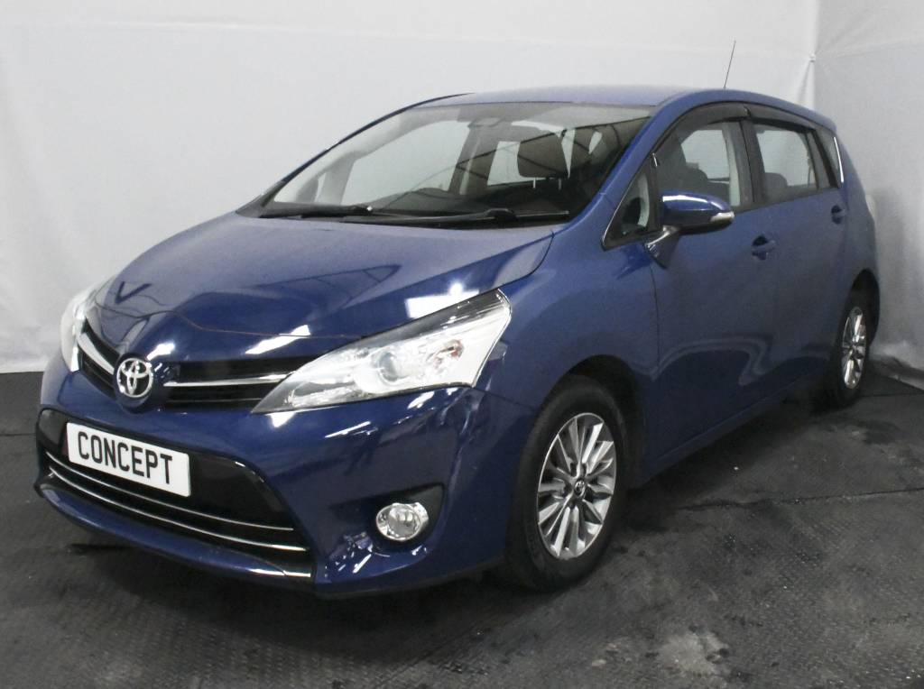 TOYOTA VERSO DIESEL ESTATE 1.6 D-4D ICON TSS 5DR