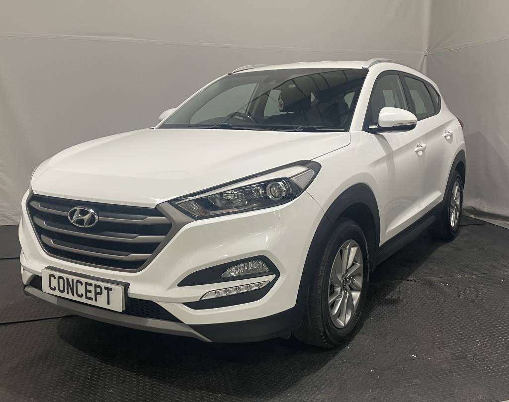 HYUNDAI TUCSON DIESEL ESTATE 1.7 CRDI BLUE DRIVE SE NAV 5DR 2W