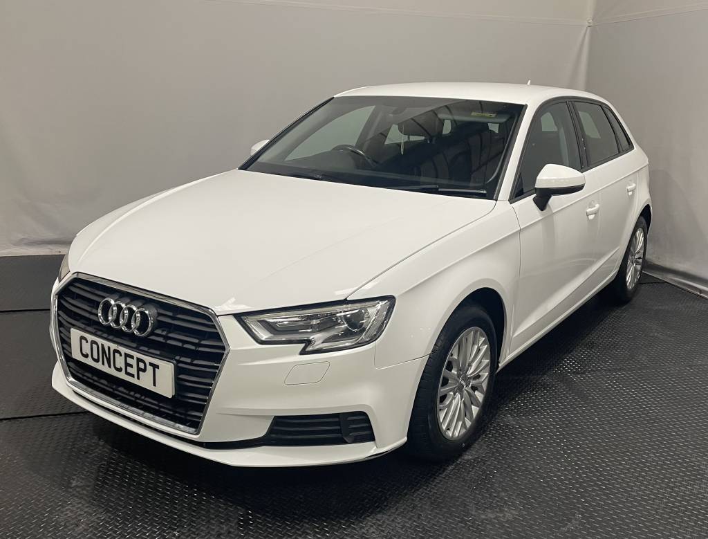 AUDI A3 DIESEL SPORTBACK 1.6 TDI SE TECHNIK 5DR