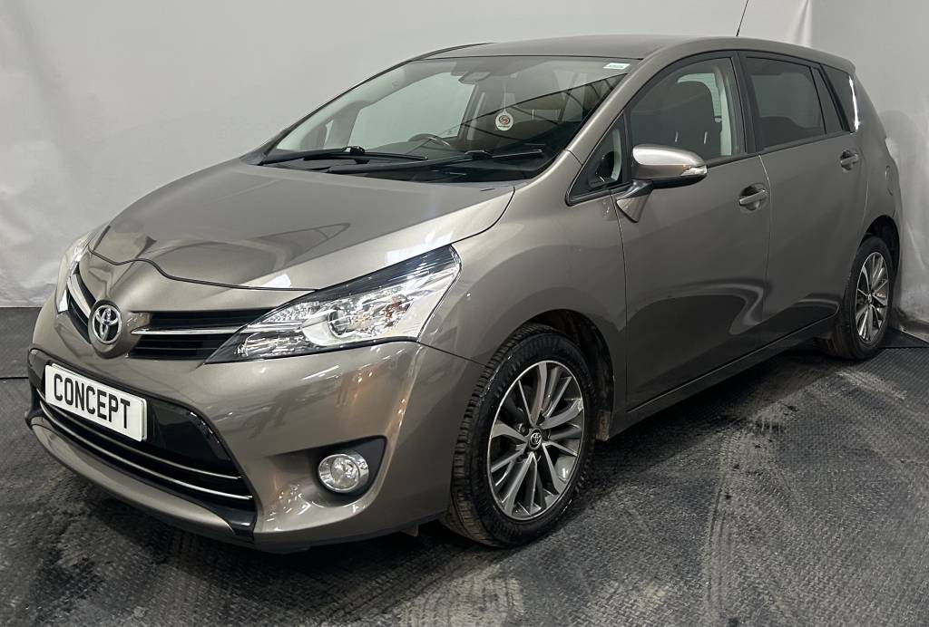 TOYOTA VERSO DIESEL ESTATE 1.6 D-4D DESIGN 5DR