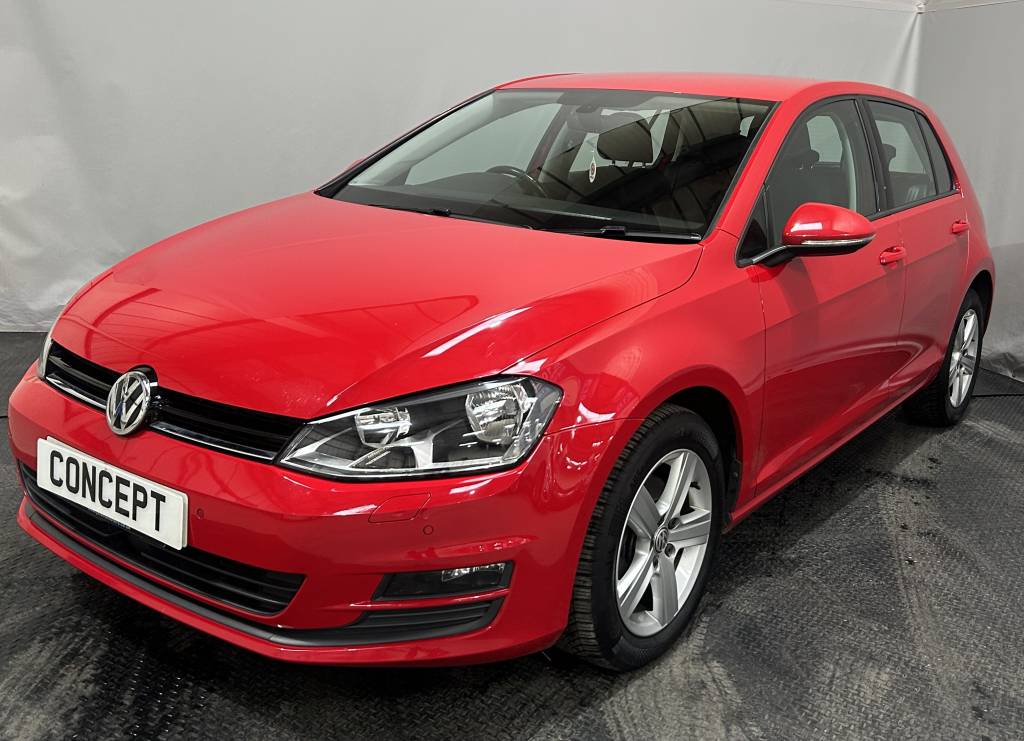 VOLKSWAGEN GOLF DIESEL HATCHBACK 1.6 TDI 110 MATCH EDITION 5DR DSG